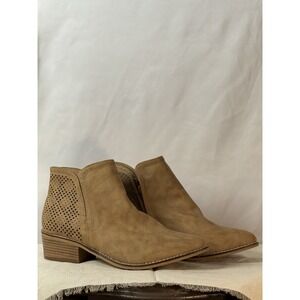 Steve Madden Madden Girl‎ Women's Neville Ankle Boot, Tan, Women Size 7.5M